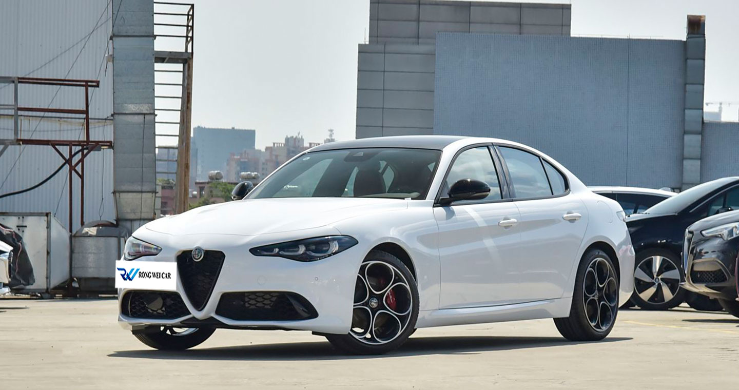 Alfa Romeo Giulia 2024
